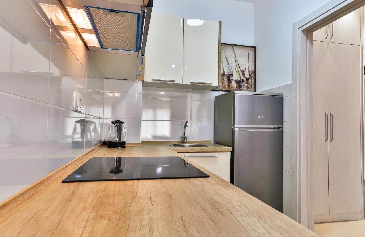 Lotus Alba Apartment